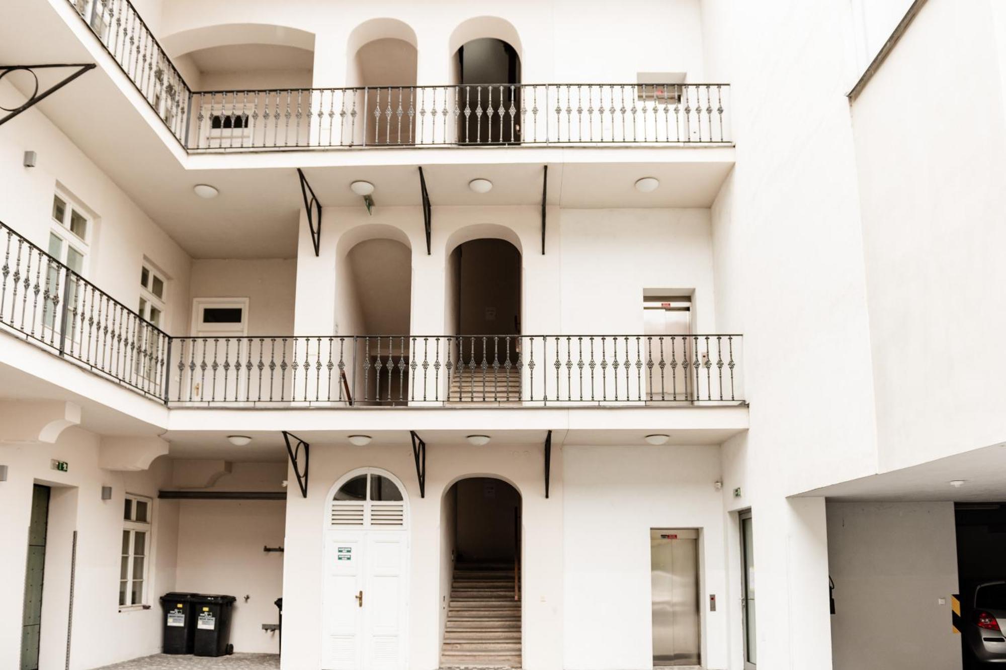K-14 Apartment Прага Экстерьер фото
